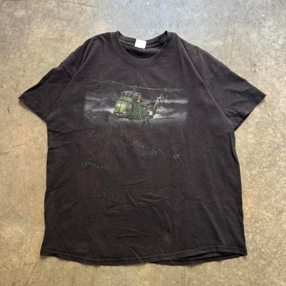 Vintage y2k 2009 UH-34D Seahorse Army Helicopter Shirt